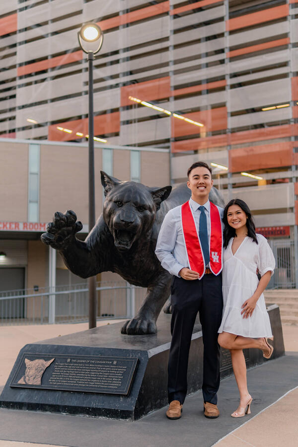 UH Graduate 3 UH Graduate 3