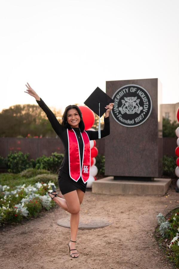 UH Graduate 1 UH Graduate 1